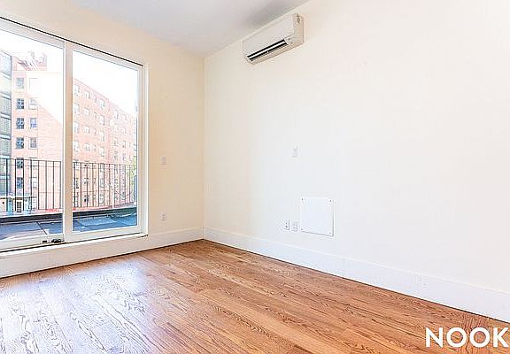 3rd image of 299 Chauncey St #3A