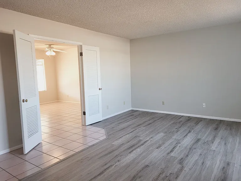 8425 E Crestwood Way — Photo 11