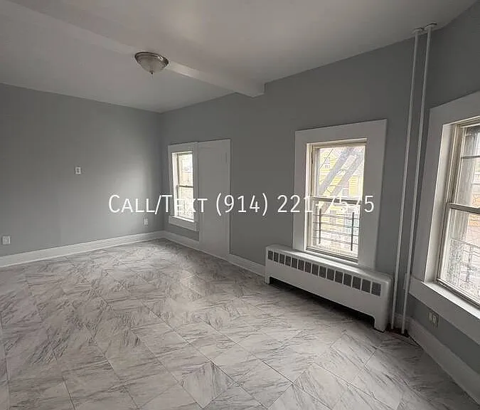 162 Waverly St #2 — Photo 12