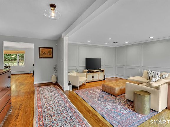 4th image of 19 Tanglewood Road