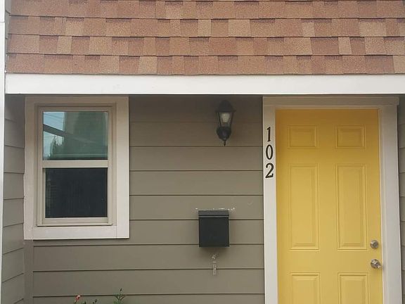 2nd image of 424 15th St APT 102