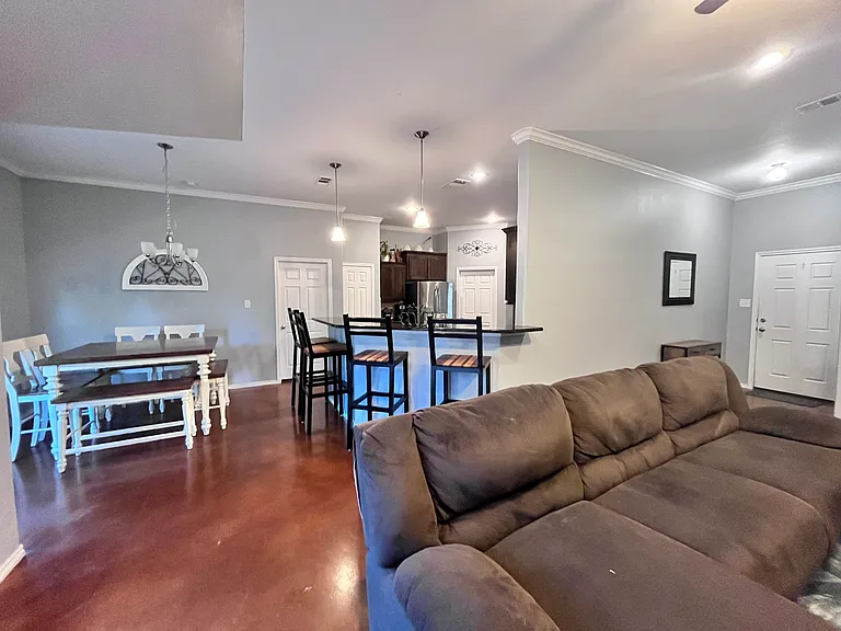 1912 Pecan Creek St — Photo 6