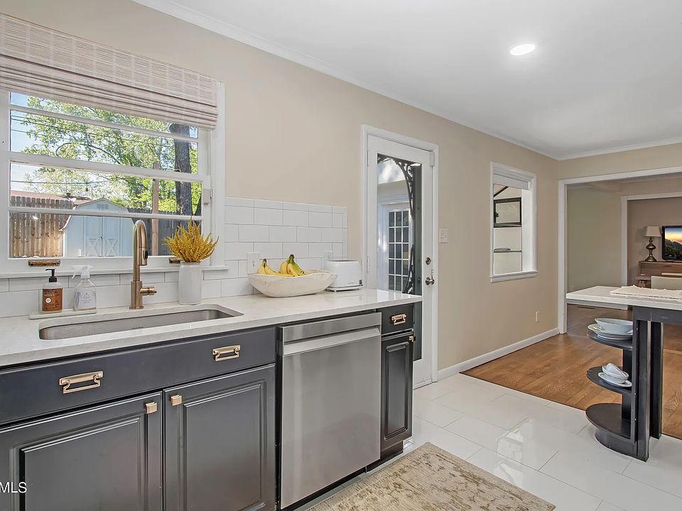 1st image of 7021 Yorkshire Dr