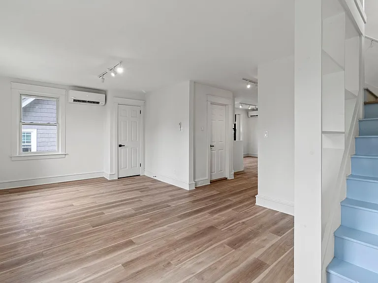 10 E Marthart Ave #2 — Photo 22