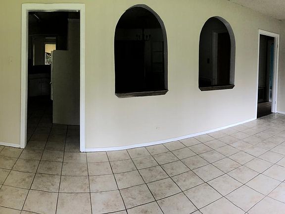2nd image of 510 Eason Pl #3