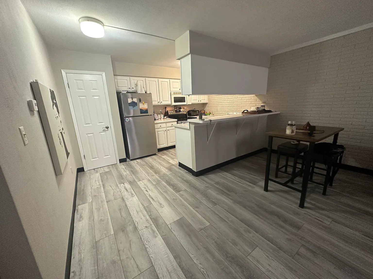 2 bed, 820 sqft, $1,250 — Photo 3
