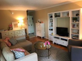 1816 New Hampshire Ave NW APT 405, Washington, DC 20009