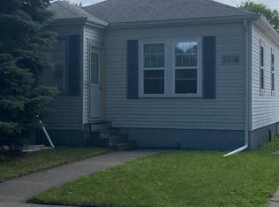 1405 2nd Ave N, Grand Forks, ND 58203