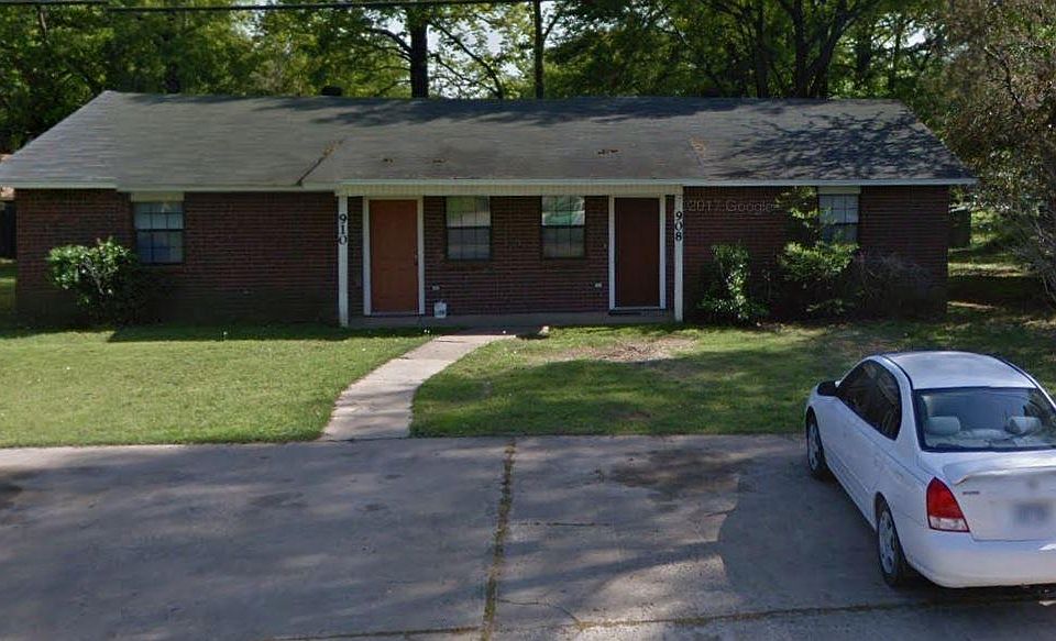 1st image of 908 E G St