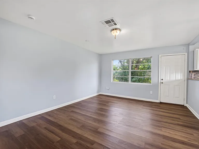 4118 Sunflower St — Photo 28