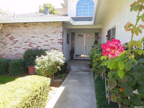 2nd image of 2324 Rivergate Dr