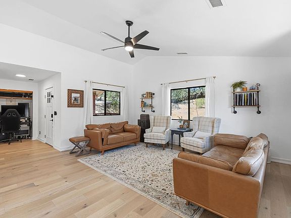 4th image of 28841 Yosemite Springs Pkwy