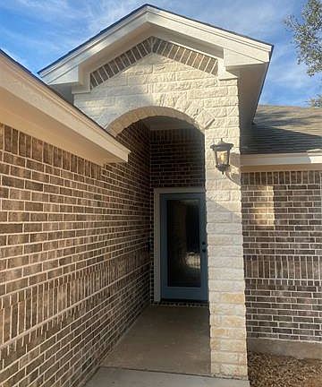 2nd image of 2512 Lakeridge Dr