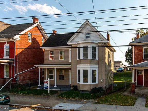 3rd image of 739 W Washington St