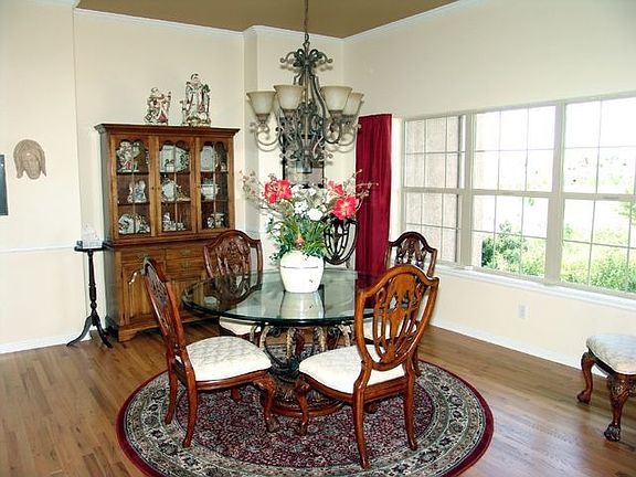 Formal dining room