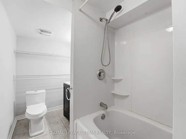 49 Crownhill St — Photo 27
