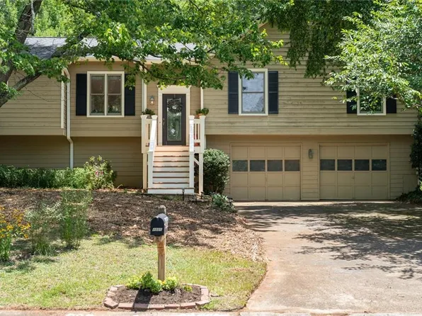 4886 Raven Way NE, Marietta, GA 30066