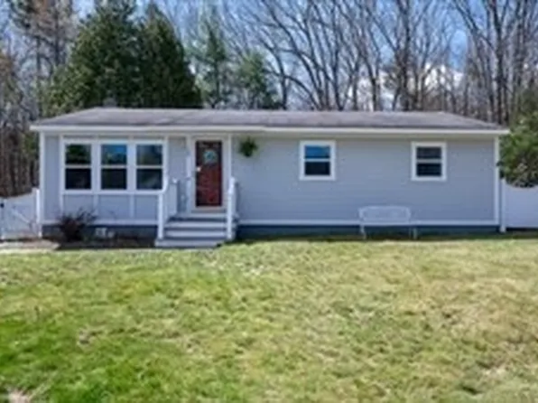 18 Fairview Ave, Ashburnham, MA 01430