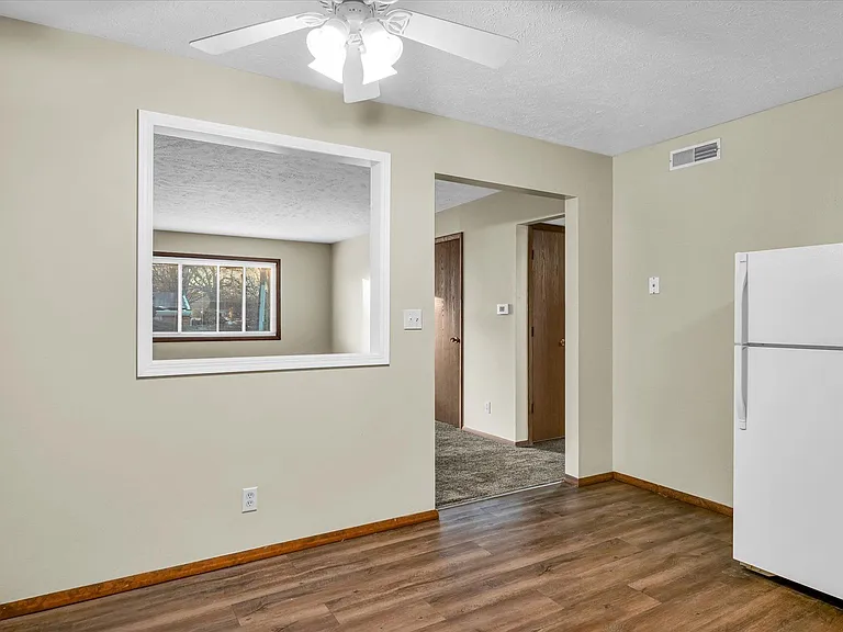 201 S Regency Dr — Photo 8