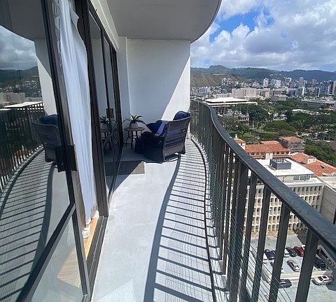 4th image of 700 Richards St APT 2408