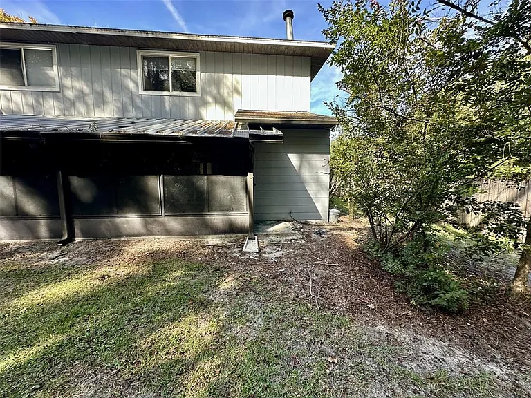 2431 NW 4th Ter #2431 — Photo 37