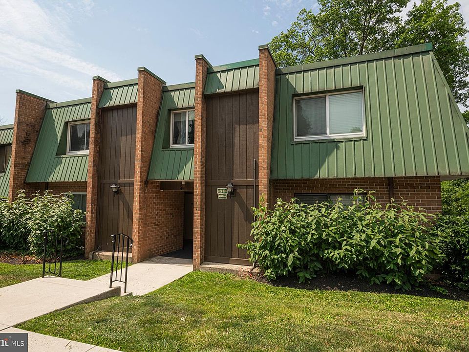 1st image of 823 Meadowview Ln #823