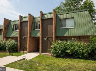 823 Meadowview Ln #823, Mont Clare, PA 19453