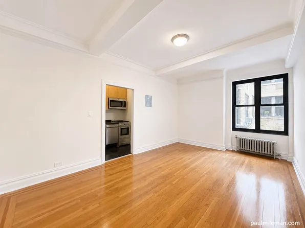 166 2nd Avenue image 1 of 6
