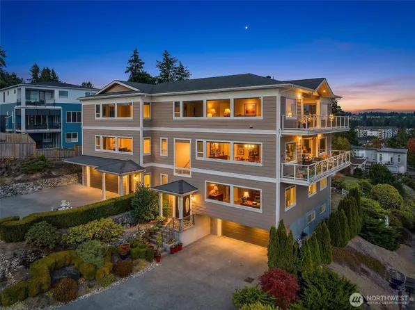 6404 NE 181st Street #A&B, Kenmore, WA 98028