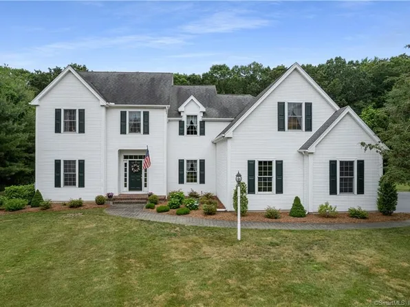 20 Saint James Court, Madison, CT 06443