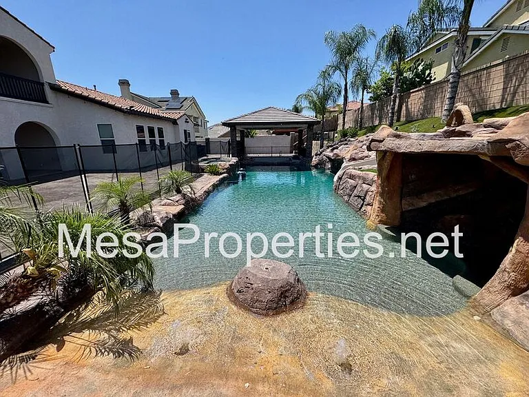 28610 Strauss Ln — Photo 63
