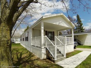 1201 Indigo Dr, Oshkosh, WI 54902