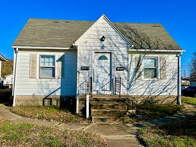 1st image of 1828 E Division St