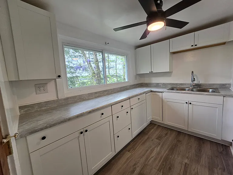 60 S Greenbush Rd #1 — Photo 14