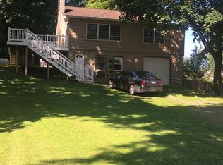 28 N Church St, Quarryville, PA 17566