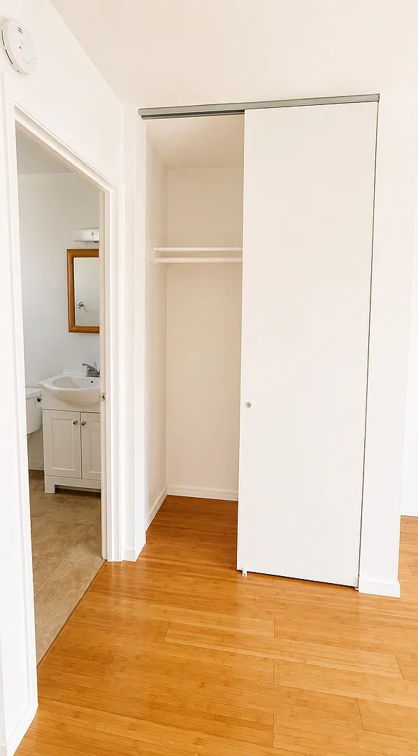 1029 Litch Court — Photo 4