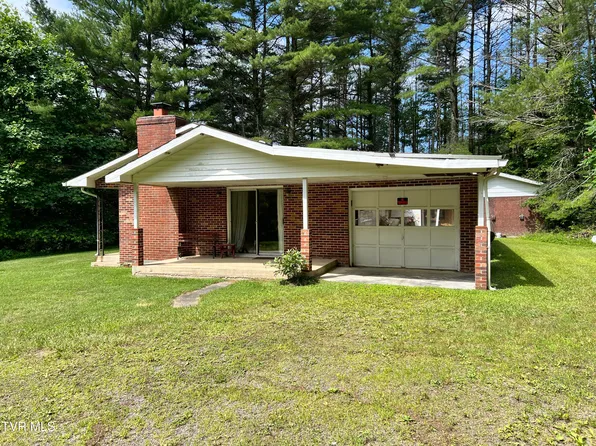 6077 Forge Creek Rd, Mountain City, TN 37683