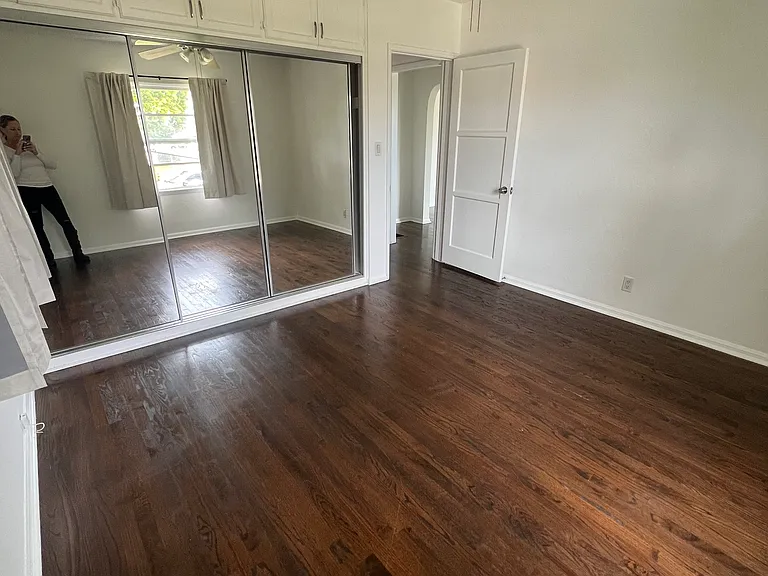 8516 Winsford Ave — Photo 14