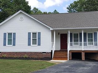 8200 Skirmish Ln, Mechanicsville, VA 23111
