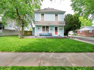 127 N Kansas Ave, Haven, KS 67543