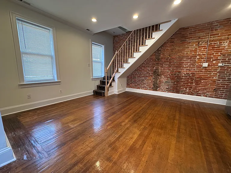 2738 Poplar St #2F — Photo 5