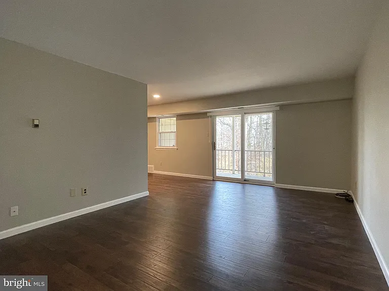 21 Shannon Dr — Photo 4