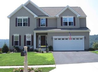 519 Sandpiper Ln, New Cumberland, PA 17070