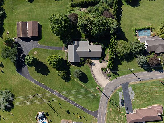 2nd image of 336 Bowers Rd