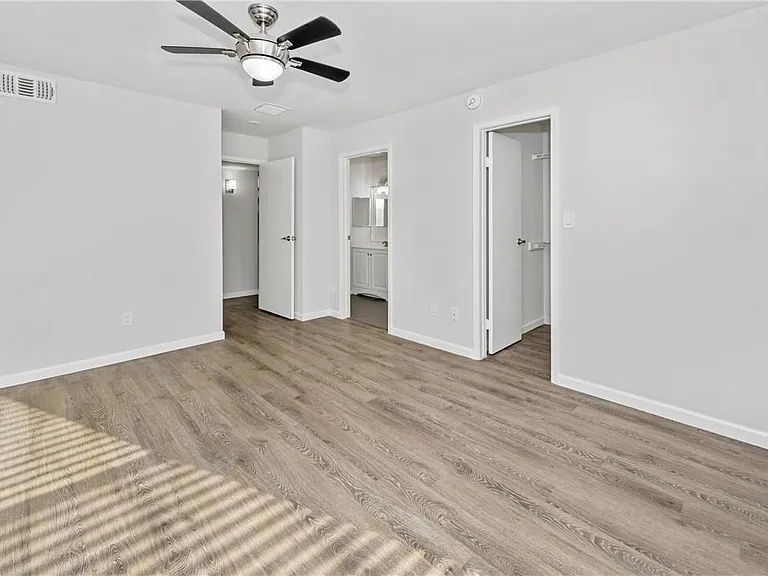 799 Riverside Dr #1021 — Photo 17