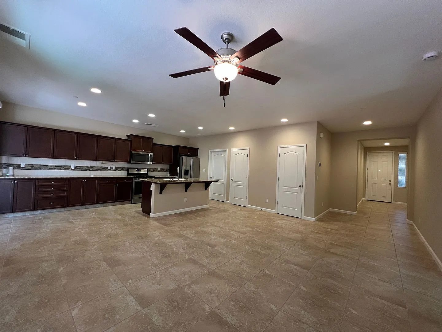 3-bedroom, 2-bath home in Clovis in a desirable location — Photo 4