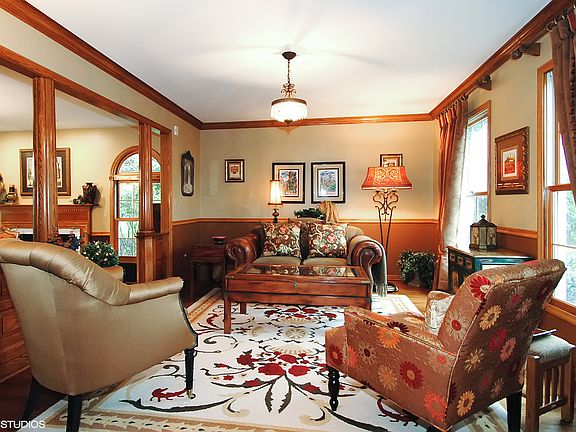 Beautiful Crown Molding