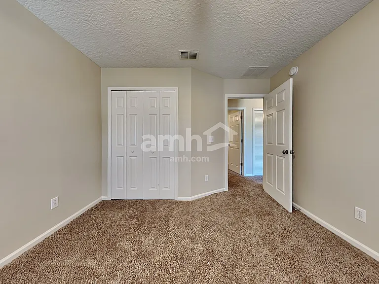 525 Juniper Spring Ct — Photo 21