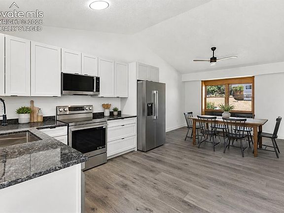 4th image of 505 Blossom Field Rd