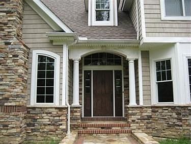 4th image of 10575 Mount Royal Dr